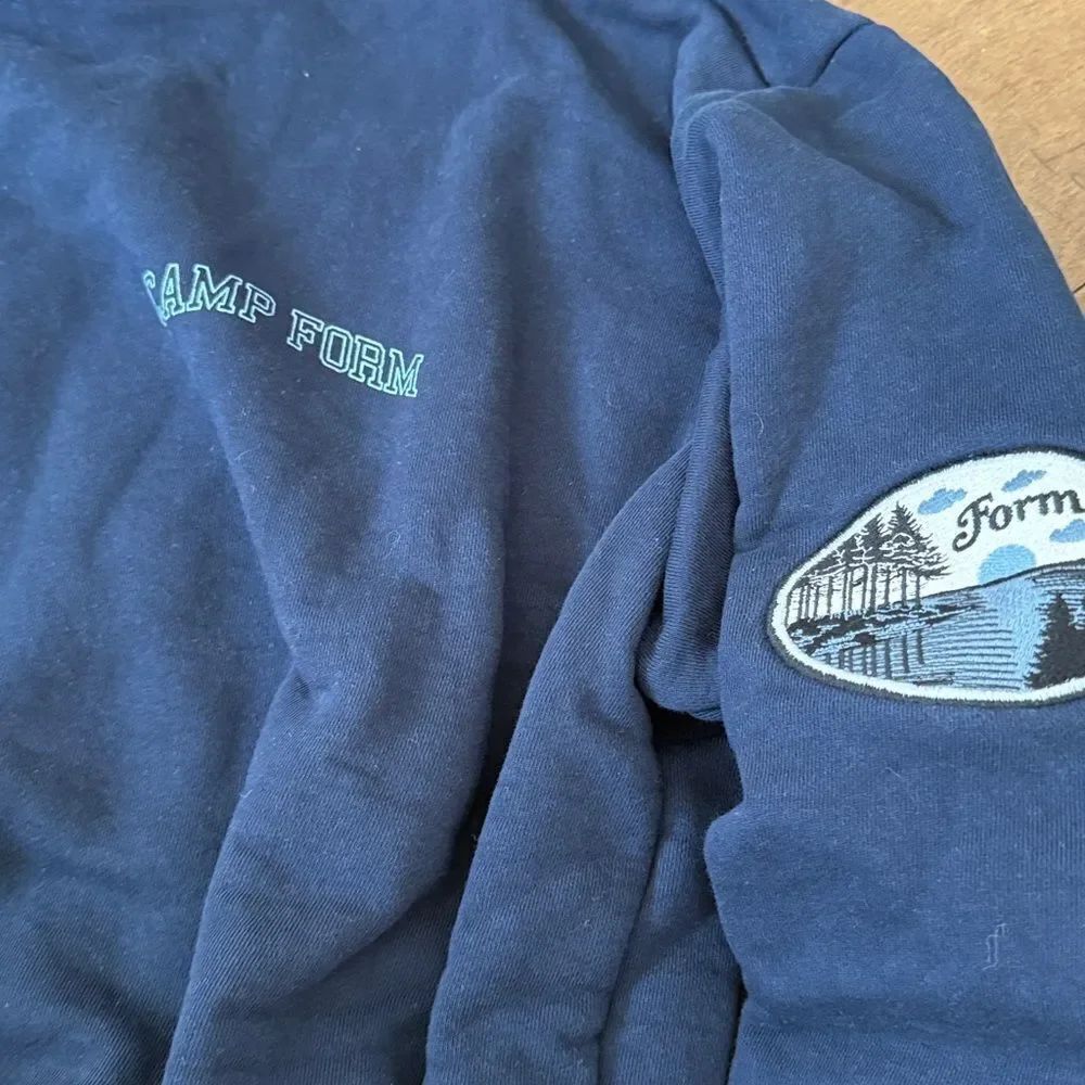 FORM Camp Crewneck - Picture 6 of 6